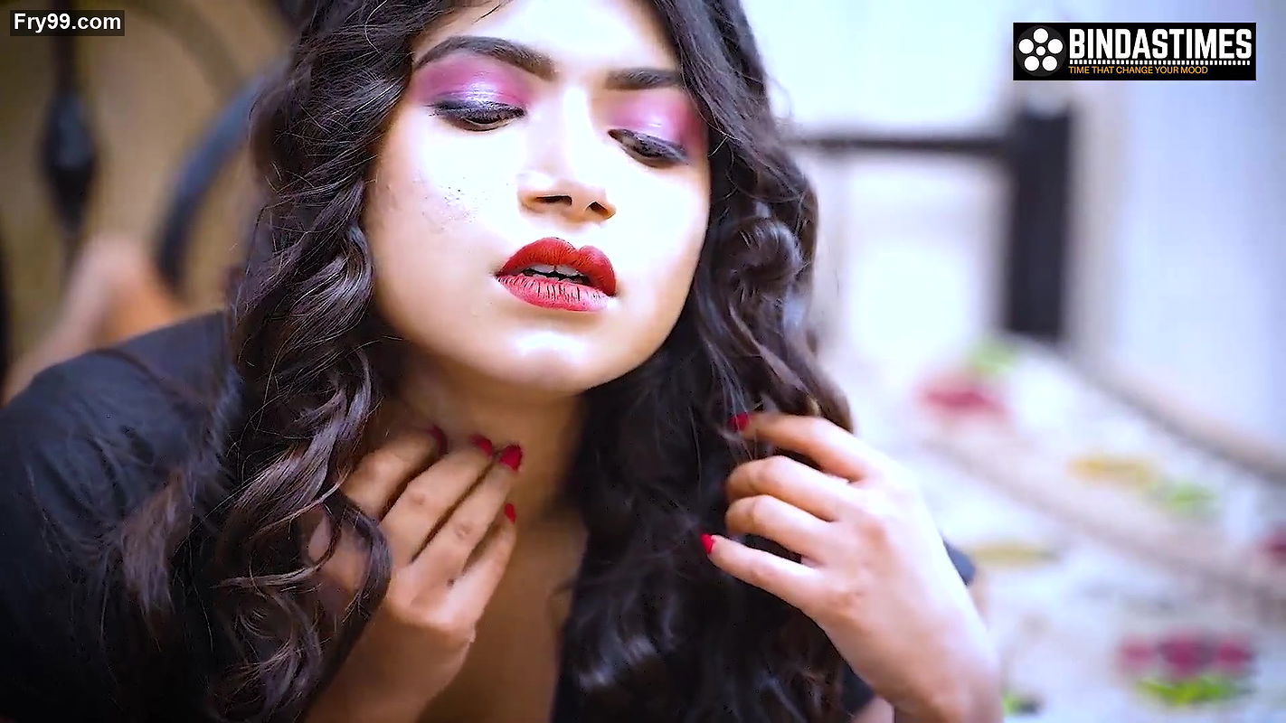 Laptop Service boy fucks Cute Bhabhi hard and accidently creampied ( Full Movie )