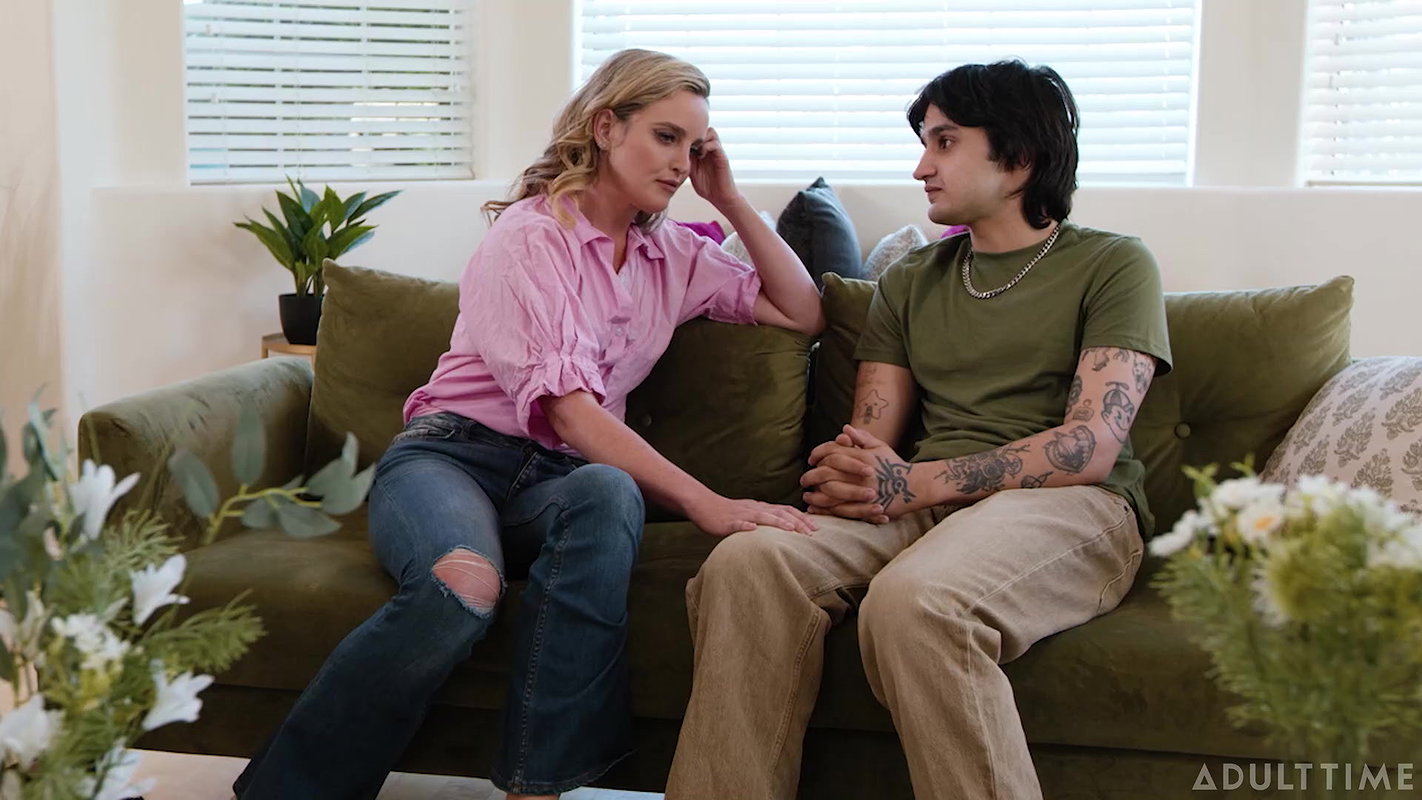 Mommy’s Boy with Charlie Forde in Getting Pregnant The Old-Fashioned Way