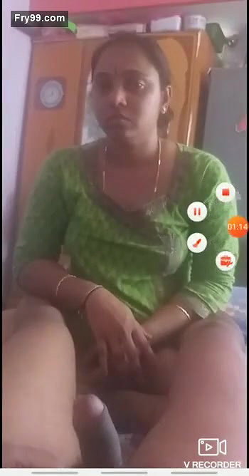 Village Bhabhi blowing