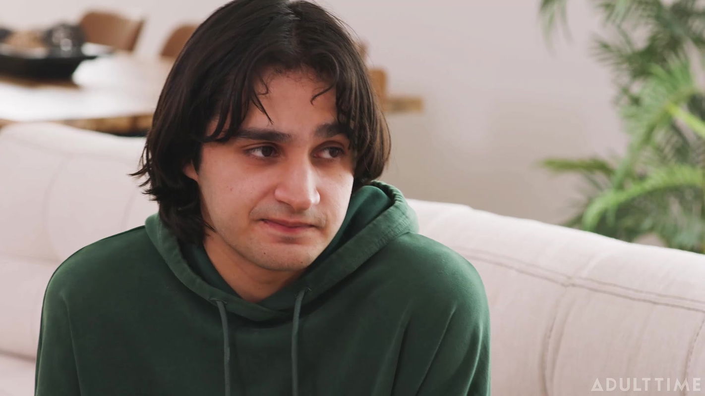 Mommy’s Boy with Wendy Raine in College Admission Deception