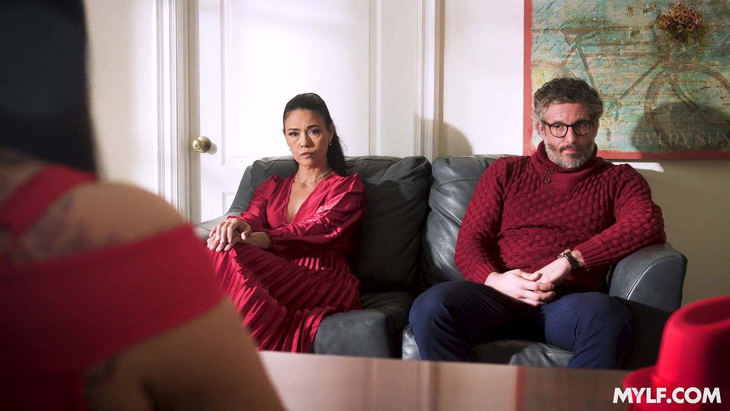 Mom Drips with Dana Vespoli & Aderes Quin in Murder She Moaned Part 2 Lies, Pies, Demise