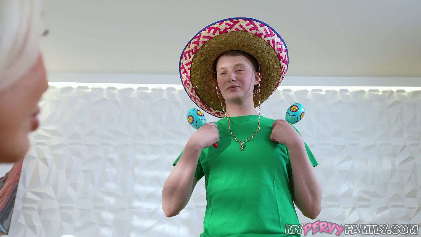 My Pervy Family with Callie Brooks in Stepmom Plays With My Maraca