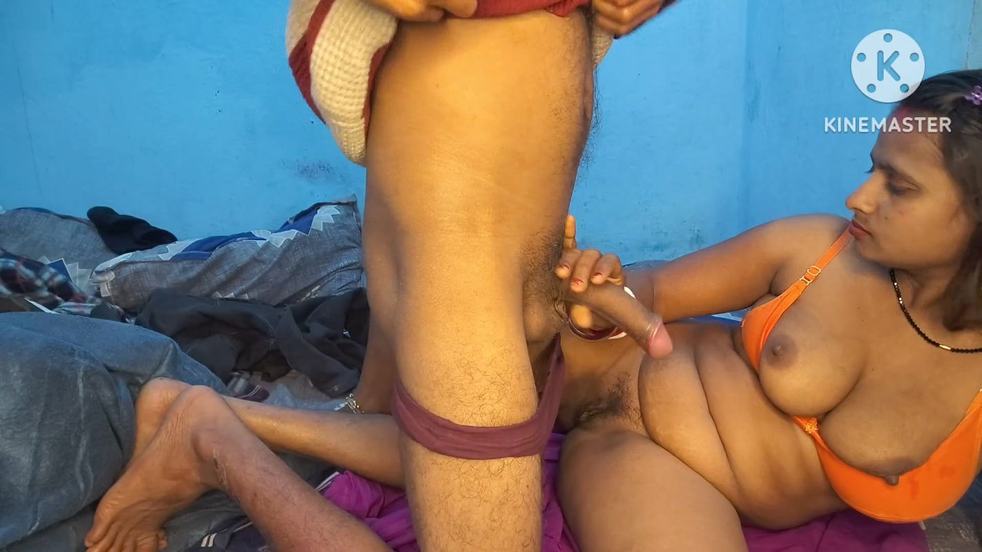 Indian Village Bhabhi Tight pussy Badroom xxx videos, Desi Village hot sex part 2