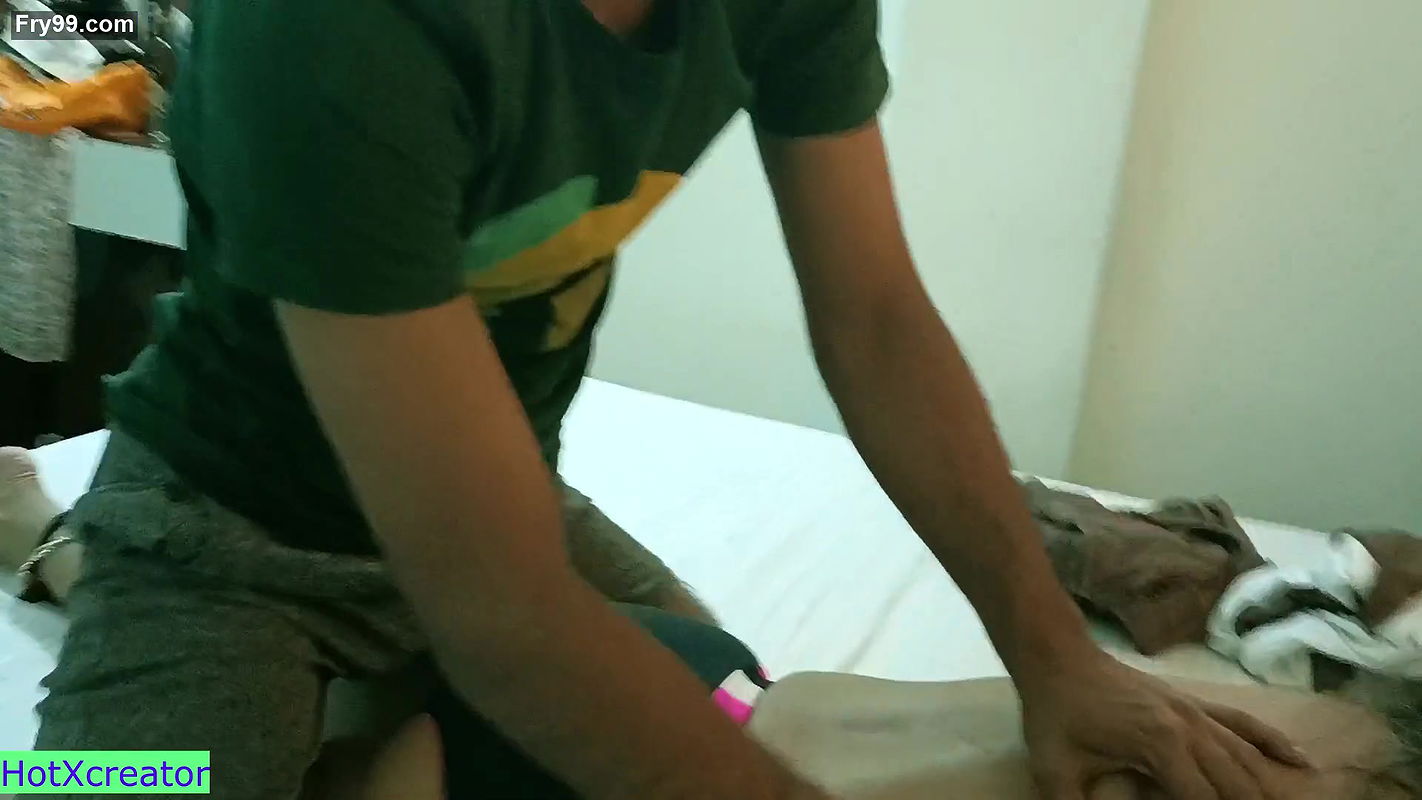 Beautiful hot Aunty full hardcore sex in desi style!! Indian Sex