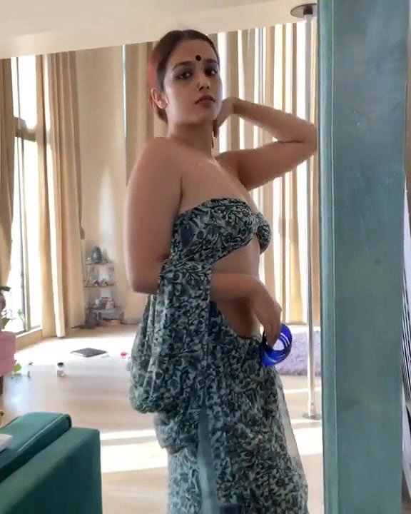 Neelam Kudale Sexy Seductress Off Shoulder and Navel Show To Let Us Drool For Her
