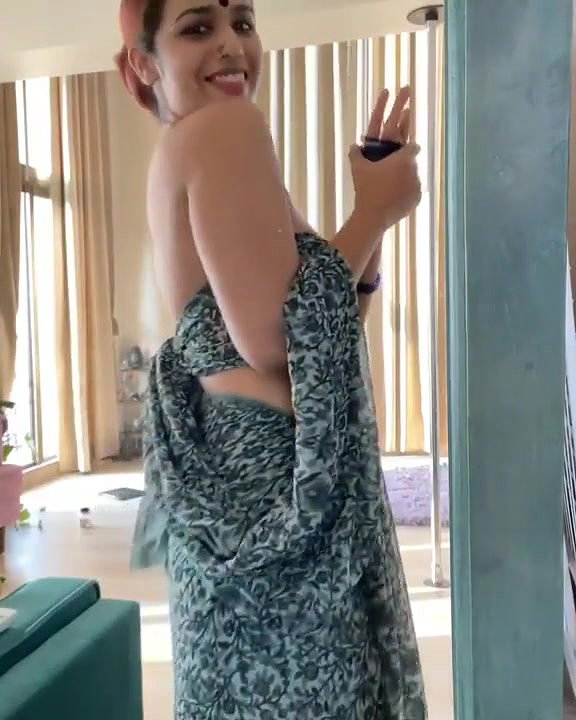 Neelam Kudale Sexy Seductress Off Shoulder and Navel Show To Let Us Drool For Her