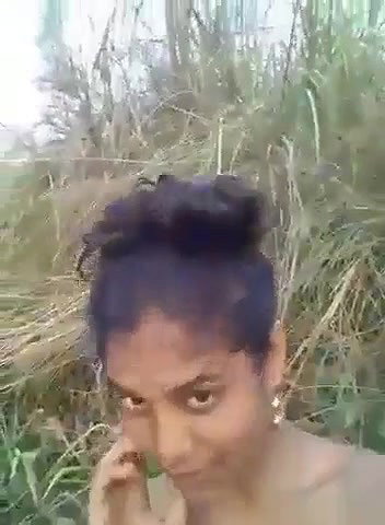 Village Girl Outdoor Fingring And Showing Her Pink Pussy Lips