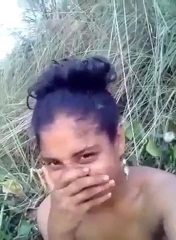 Village Girl Outdoor Fingring And Showing Her Pink Pussy Lips