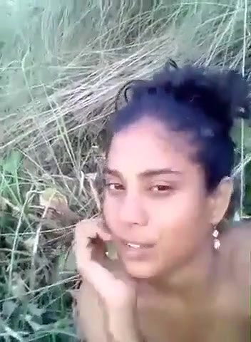 Village Girl Outdoor Fingring And Showing Her Pink Pussy Lips