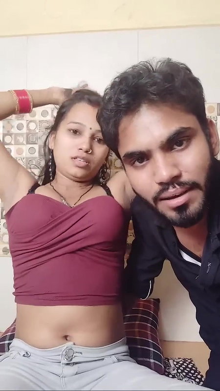 Hot couples boob show Babu ki Baby Vlogs.