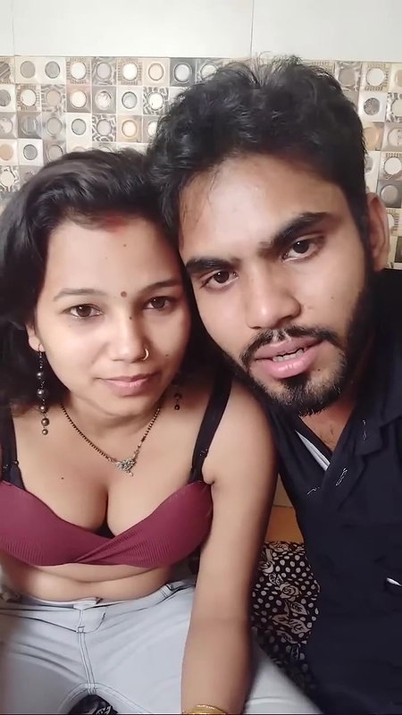 Hot couples boob show Babu ki Baby Vlogs.