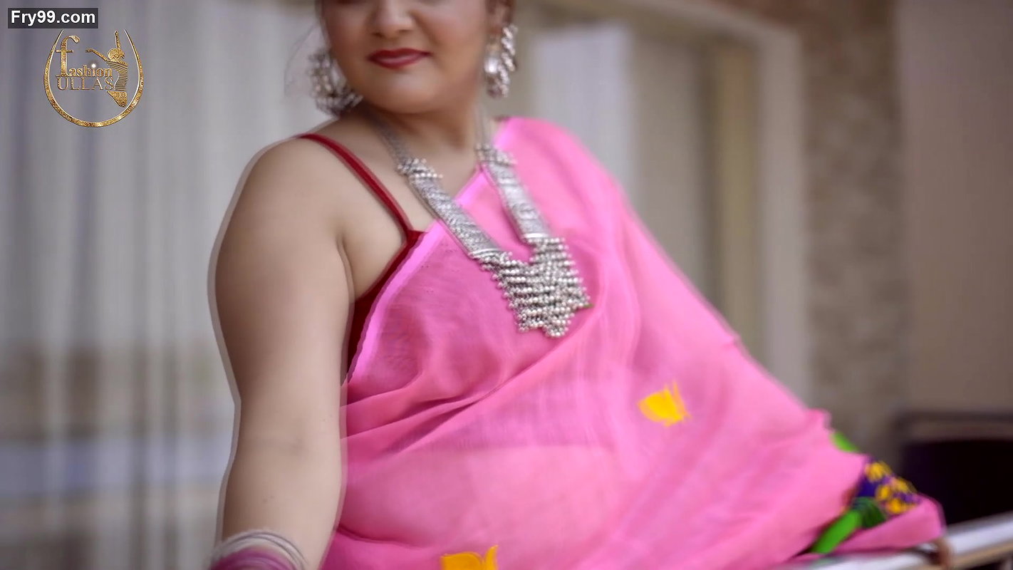 Dolon Flaunting Her Sexy Body in Pink Net Saree