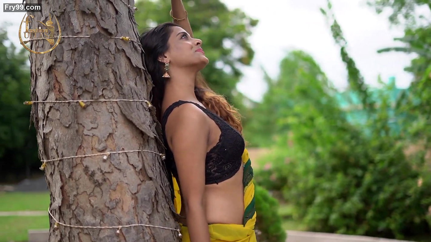 KOYELIYA – YELLOW COLOR SAREE LOOKS – FASHION ULLAS – SAREE FASHION