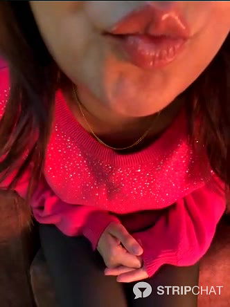 _Lunaaa-stripchat-ticket-show