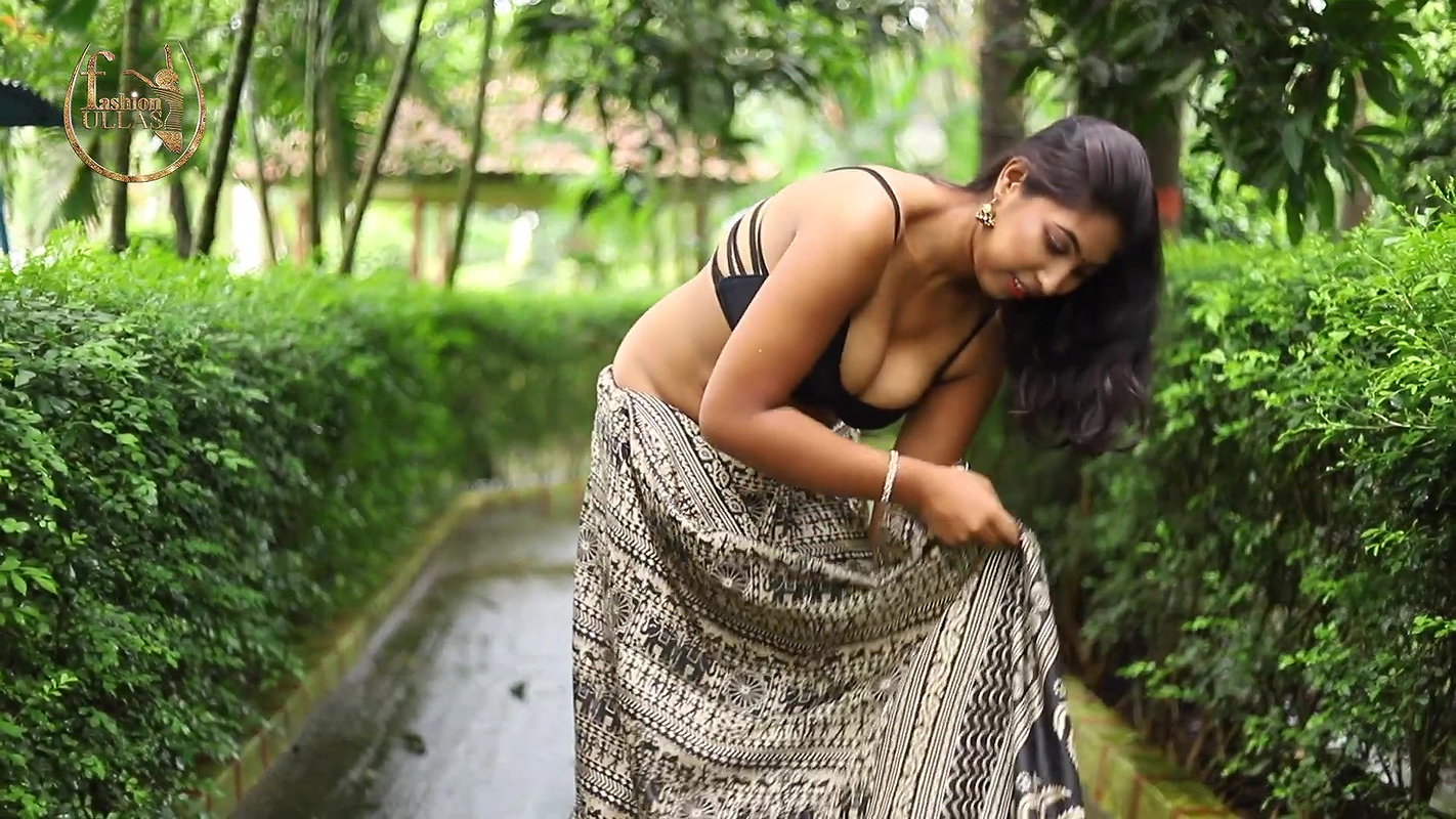 Neelam Fashion Ullas Boobs show Video