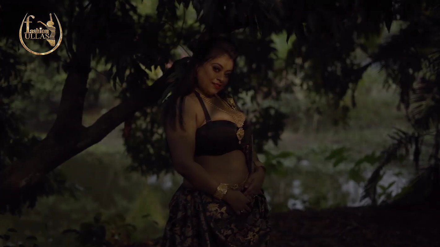 NILA KANJIVARAM SAREE WITH BRIDAL LOOK FASHION ULLAS