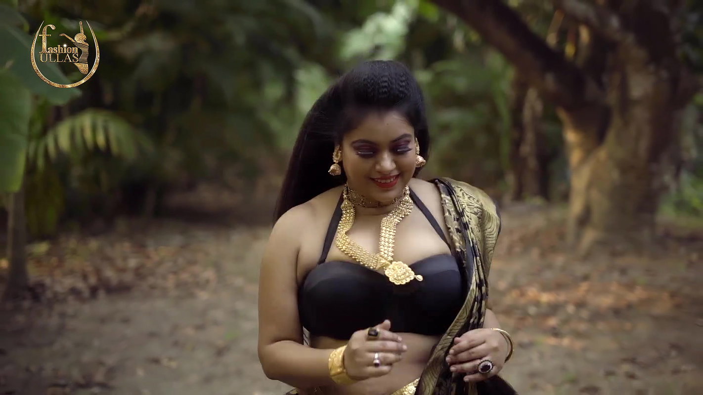 NILA KANJIVARAM SAREE WITH BRIDAL LOOK FASHION ULLAS