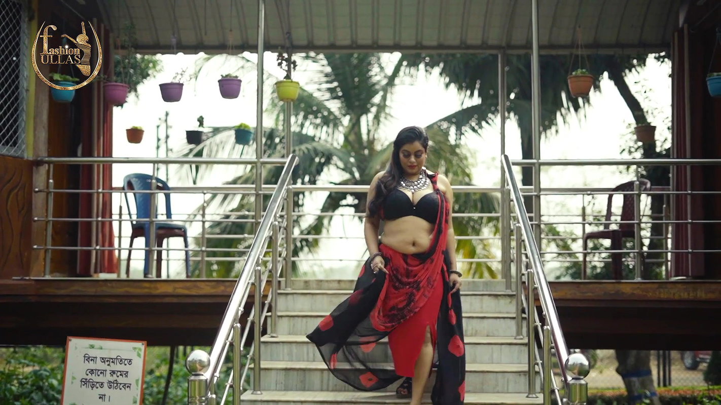 NILA RED BLACK CHIFFON SAREE FASHION FASHION ULLAS Underboobs navel