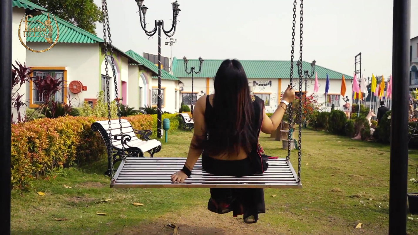 Nila in Black Saree Photoshoot Fashion Ullas