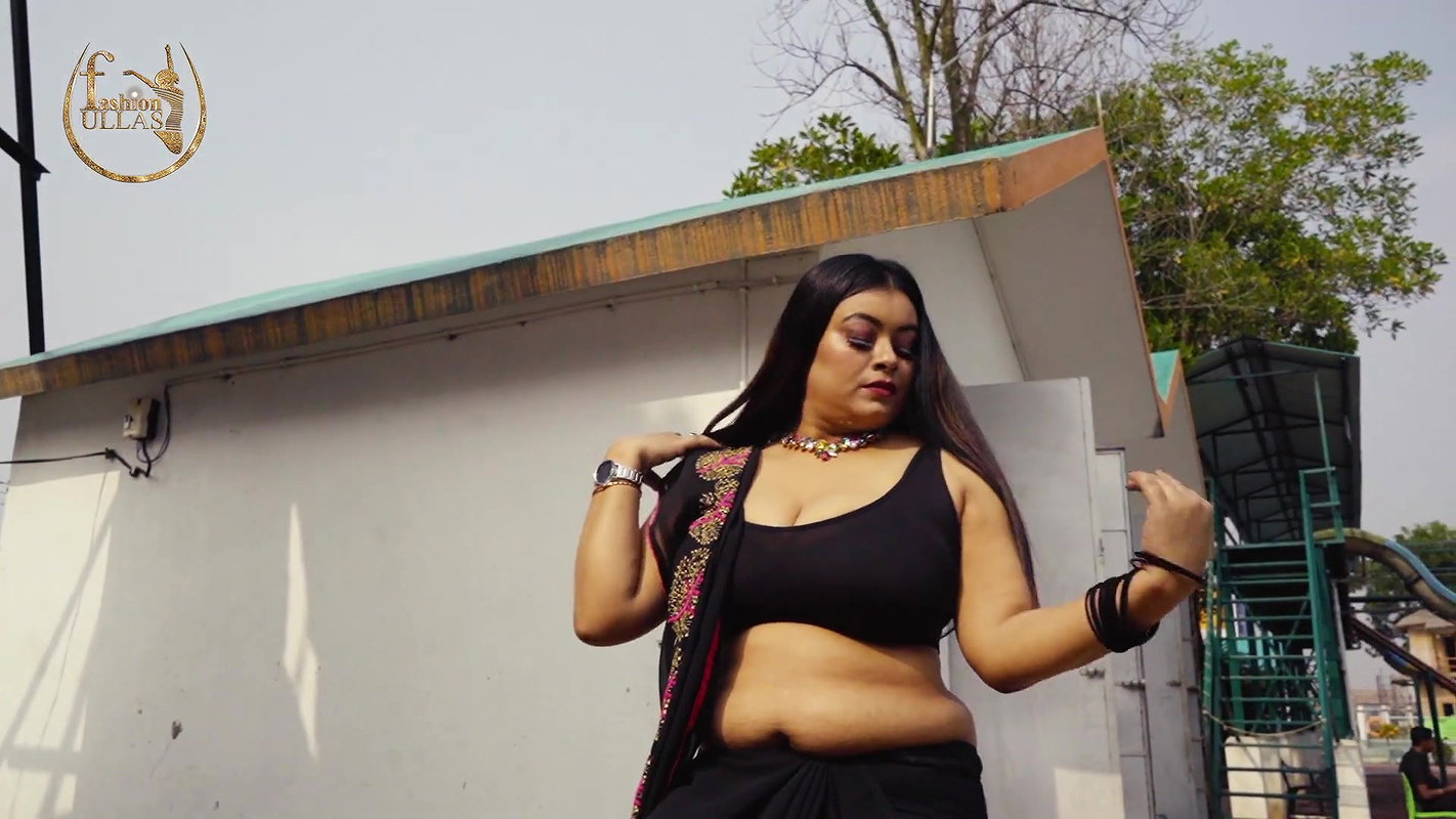 Nila in Black Saree Photoshoot Fashion Ullas