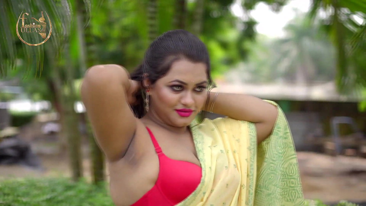 Poulami Fashion Ullas Boobs navel