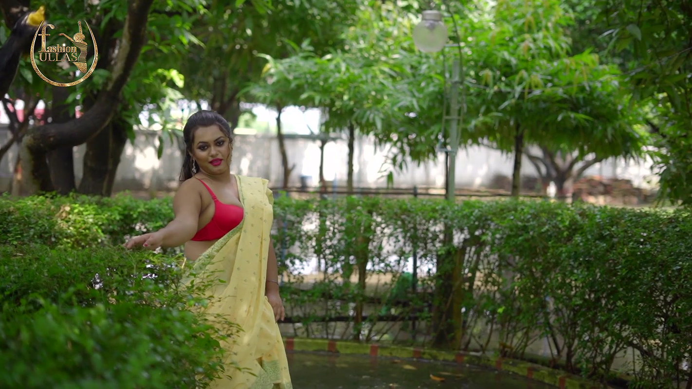 Poulami Fashion Ullas Boobs navel