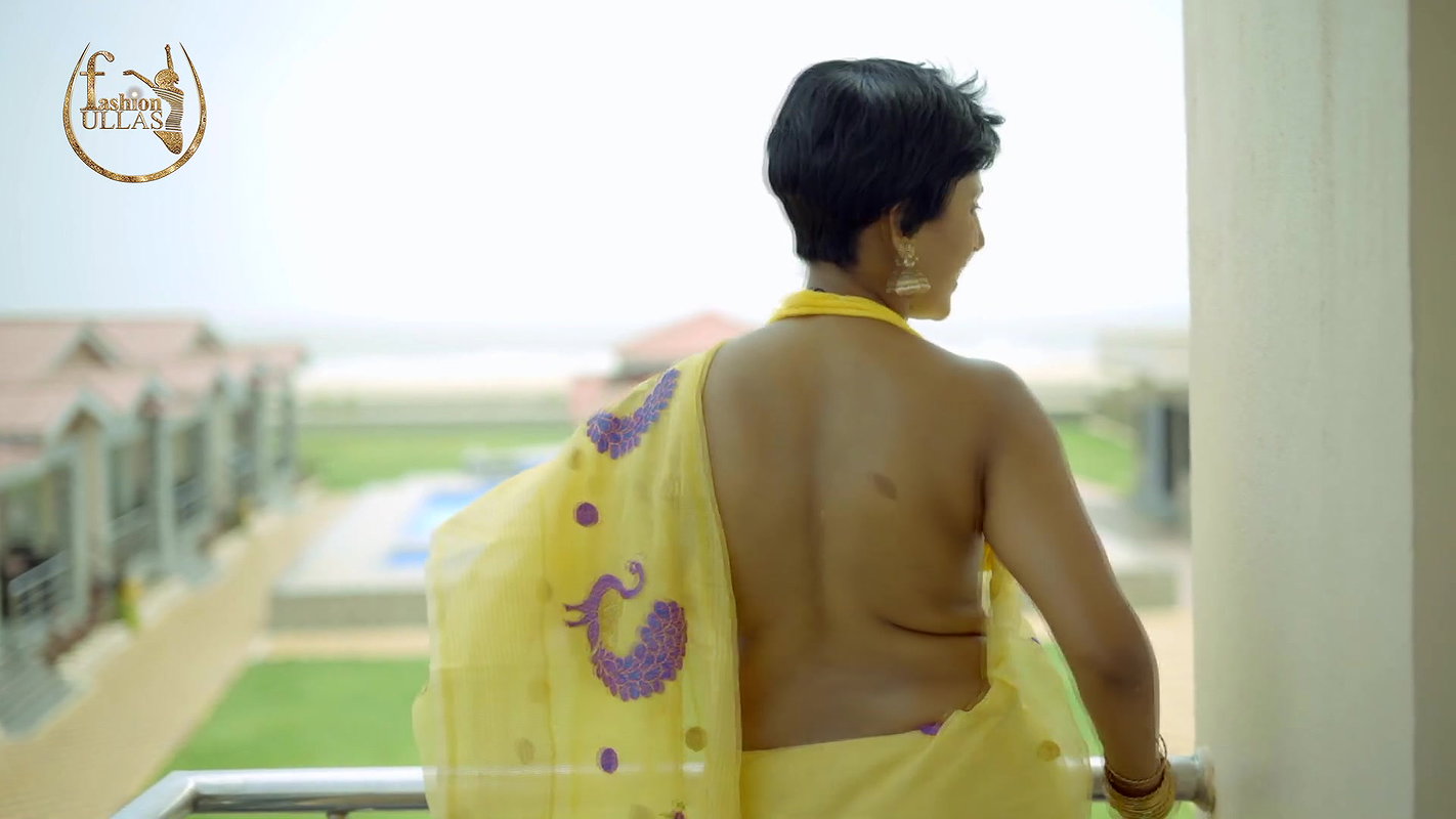 Smita Sana in Yellow Cotton Kota Saree & BB Blouse