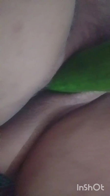 For the First Time, I Fucked Her by Putting Cucumber in Her Pussy