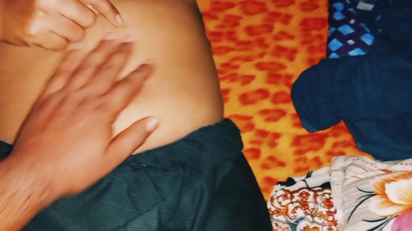 New Viral Aunty Having Sucked Her Boyfriend’s Cock.