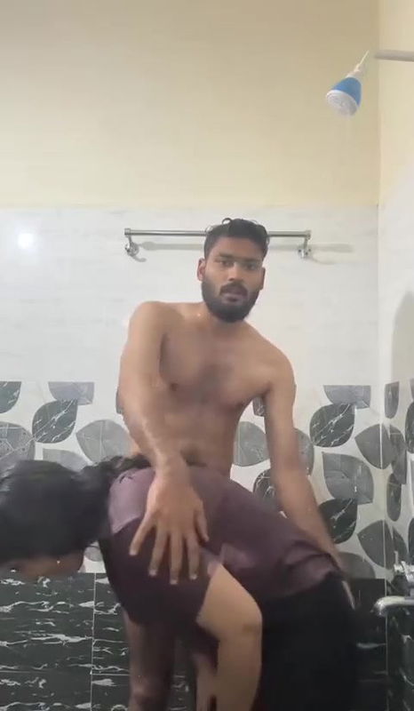 Part 1. Desi Girl Romance with Her Boyfriend in Bathroom