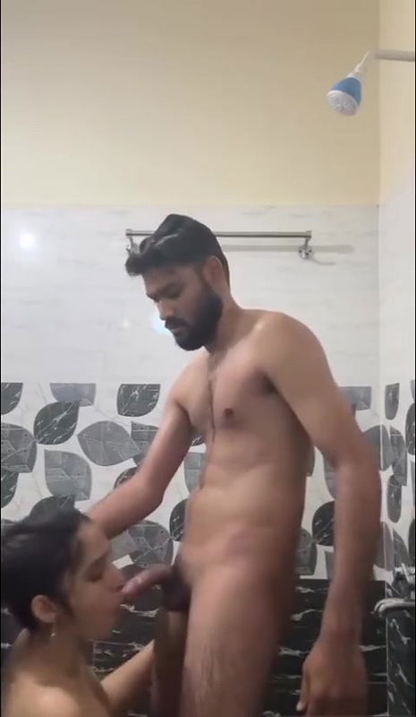 Part 2. Desi Girl Romance with Her Boyfriend in Bathroom