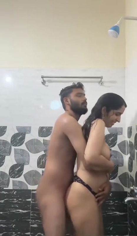 Part 2. Desi Girl Romance with Her Boyfriend in Bathroom
