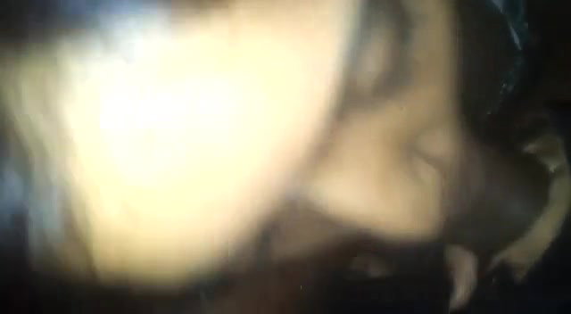Desi bhabhi giving blowjob to lover