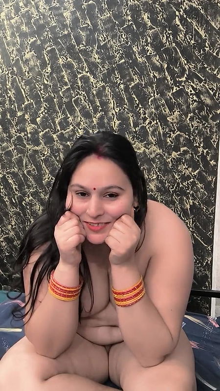 Indian Babe Fingering Pussy