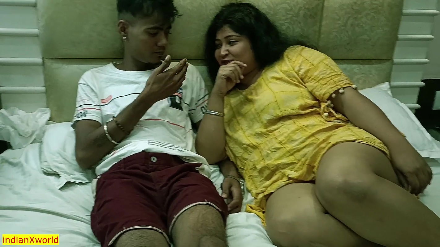 Amazing hot sex with stepsister after dinner. Desi Sex