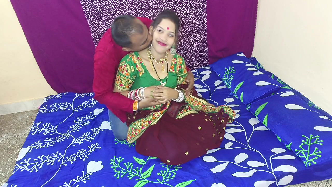 Desi Bhabhi Romances with Her Naughty Devar in the Sexy Night