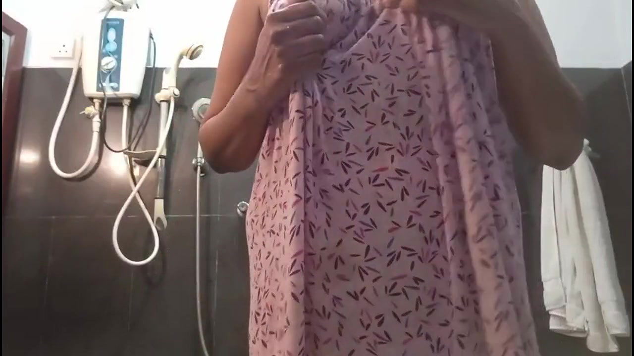 Famouse Indian Actress Anne Musterbating in Bed with Big Shaggy Boobs and Wet Pussy