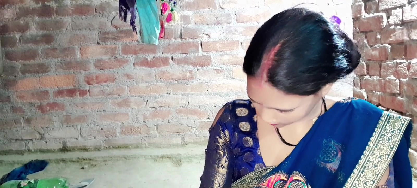 Frist Time Sex with Hot Sexy Beautiful Bhabhi