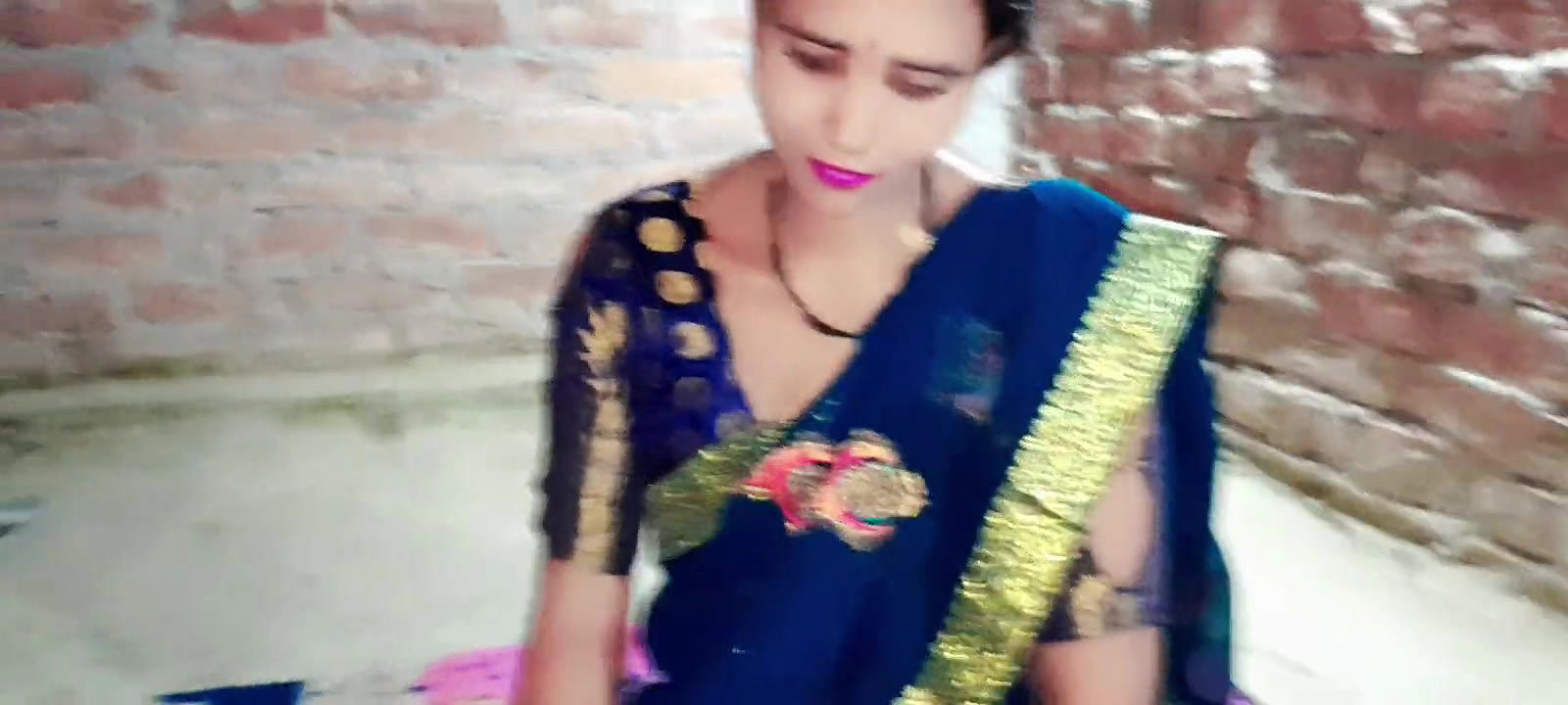 Frist Time Sex with Hot Sexy Beautiful Bhabhi