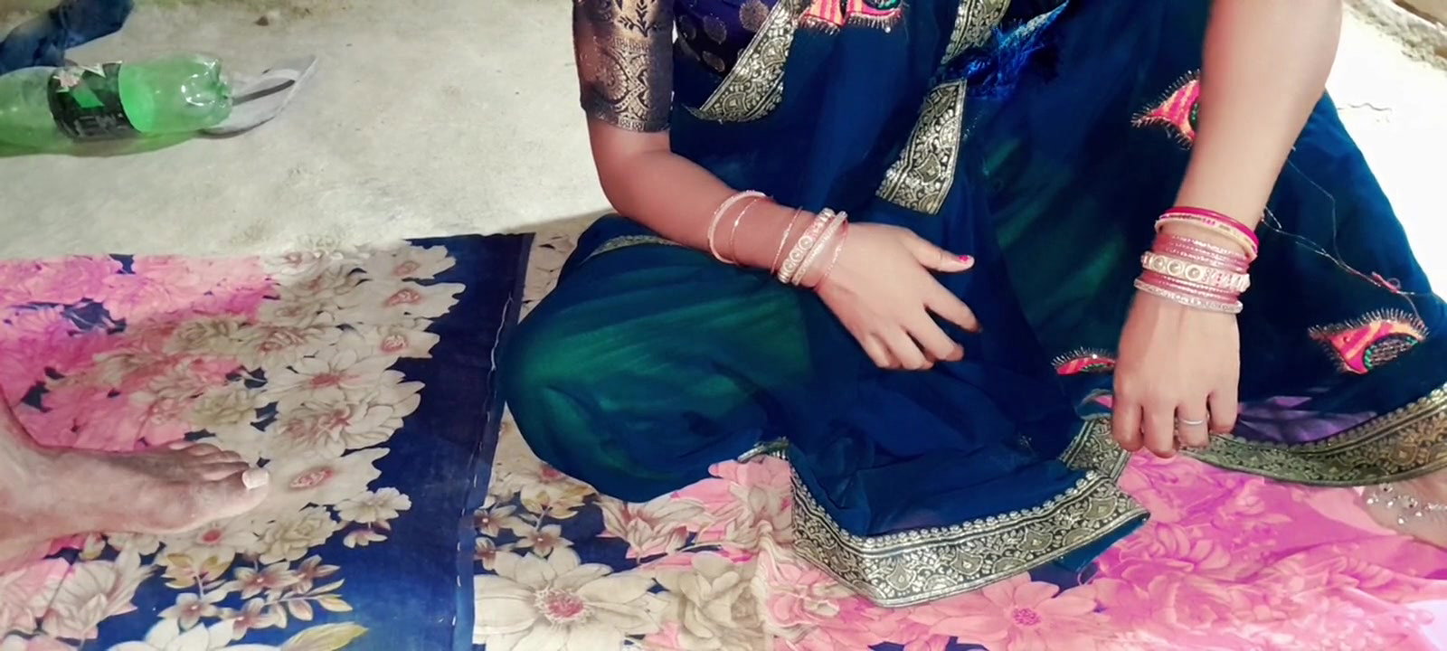 Frist Time Sex with Hot Sexy Beautiful Bhabhi