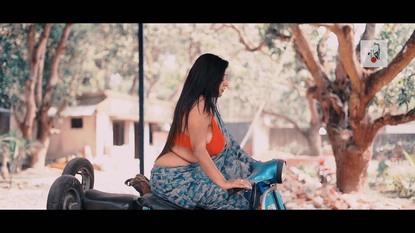 Arpita  Blue Print Saree 5