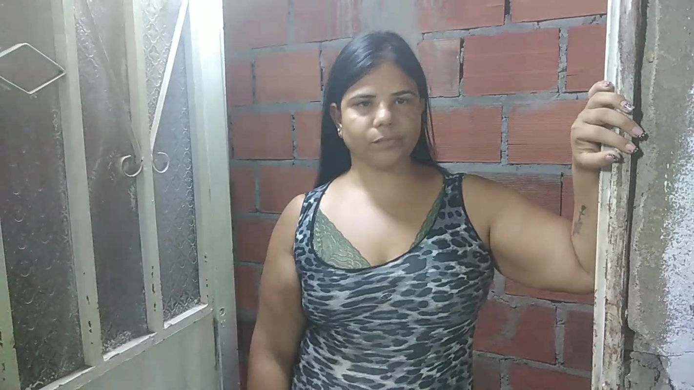 I Fuck the Pint That My Husband Hired and Ended up Giving Him My Ass He Left It Full of Milk