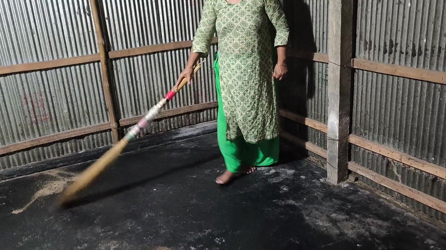 I Hugged My Aunty and Started Fucking Her in the Ass