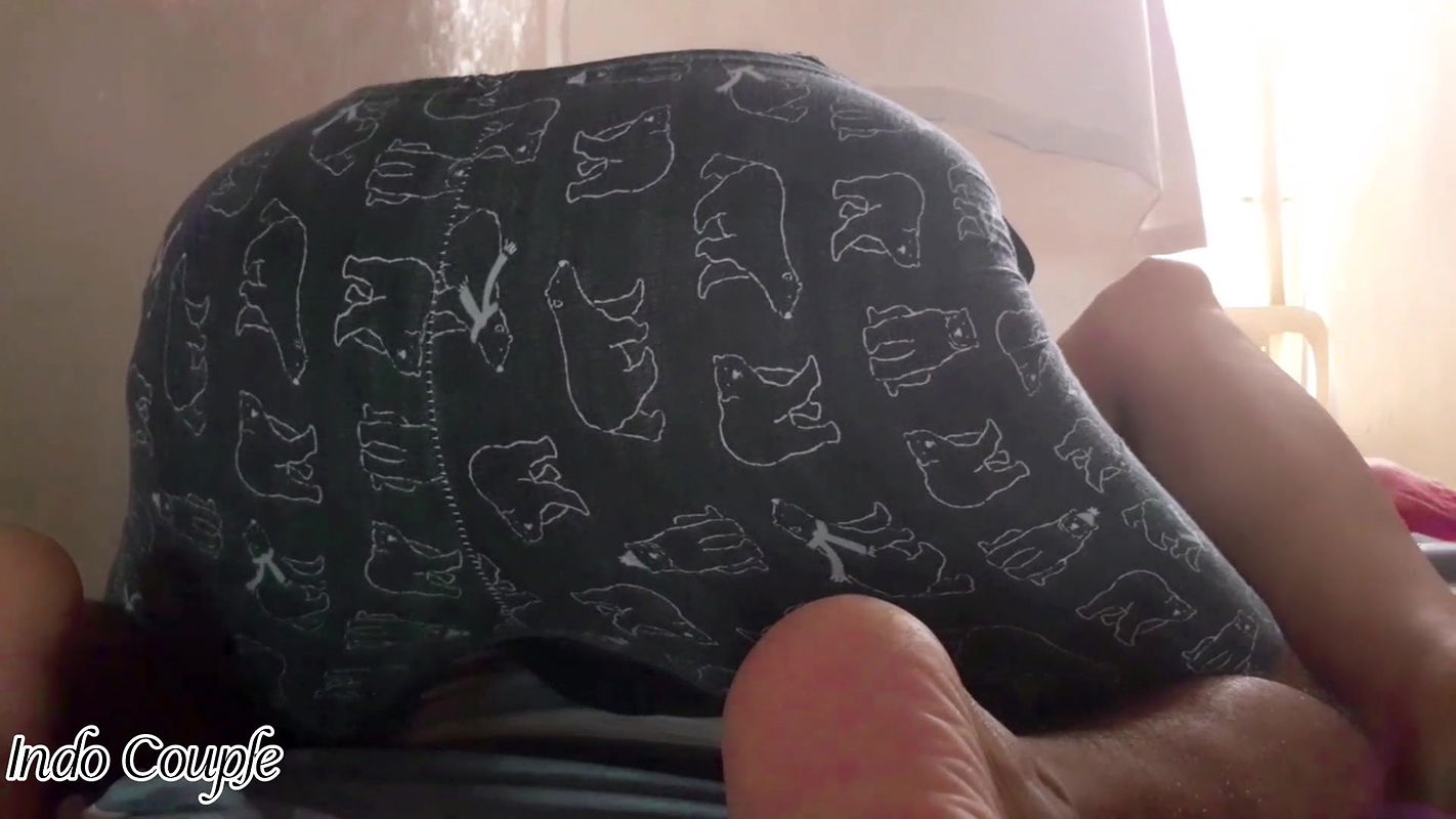 Muslim Hijab Girl Caught Having Sex in Room