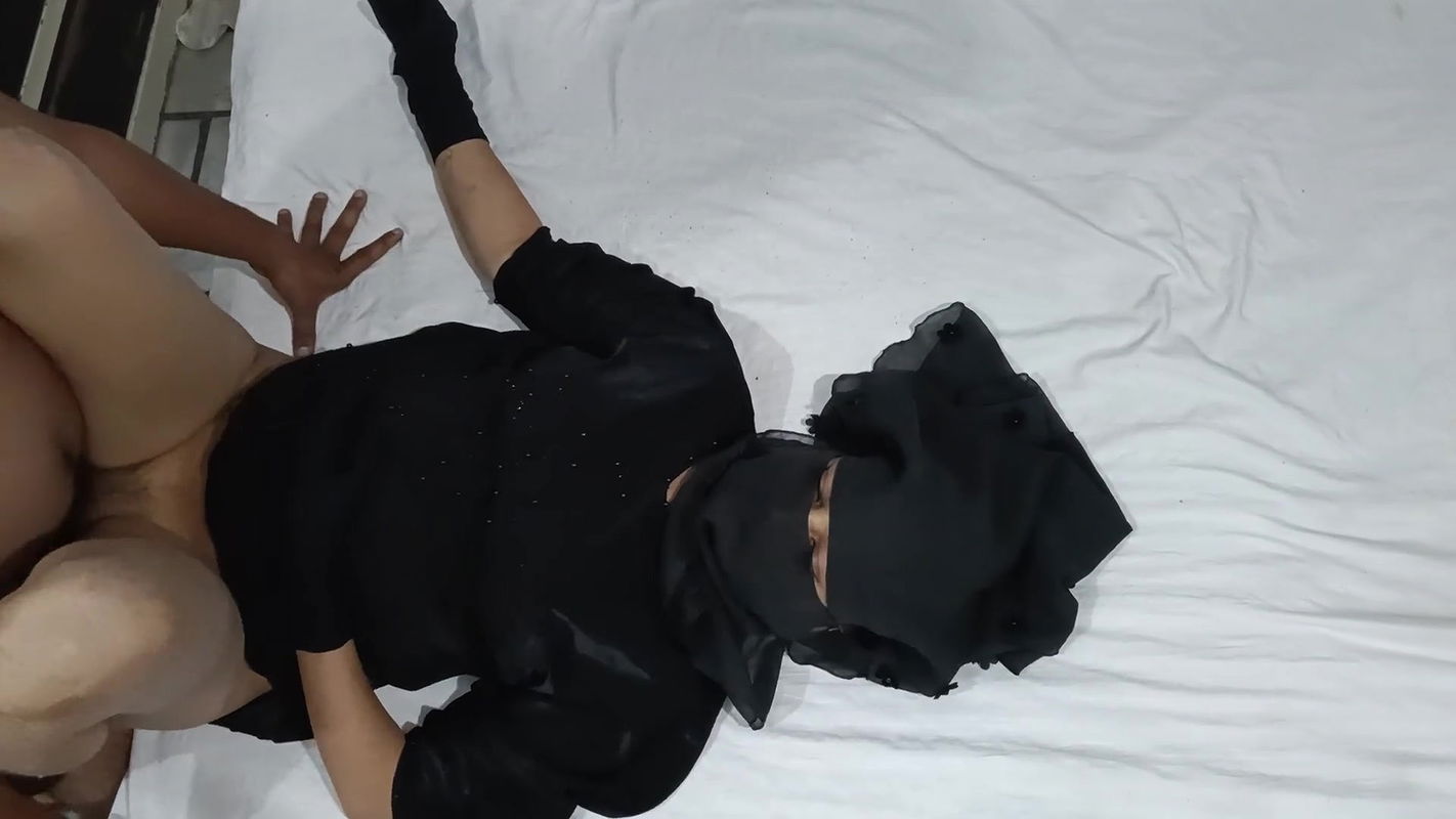 Muslim Mummy Ko Jor Jor Se Choda