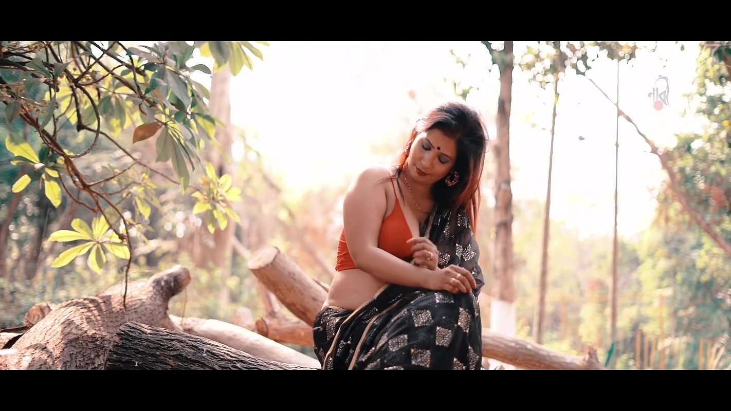 Expression Video   NAARI Feat. Nandita   Black Print Saree   Full HD   2021.mkv