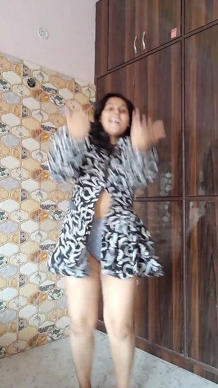 Puja Bhabhi Honry Dance