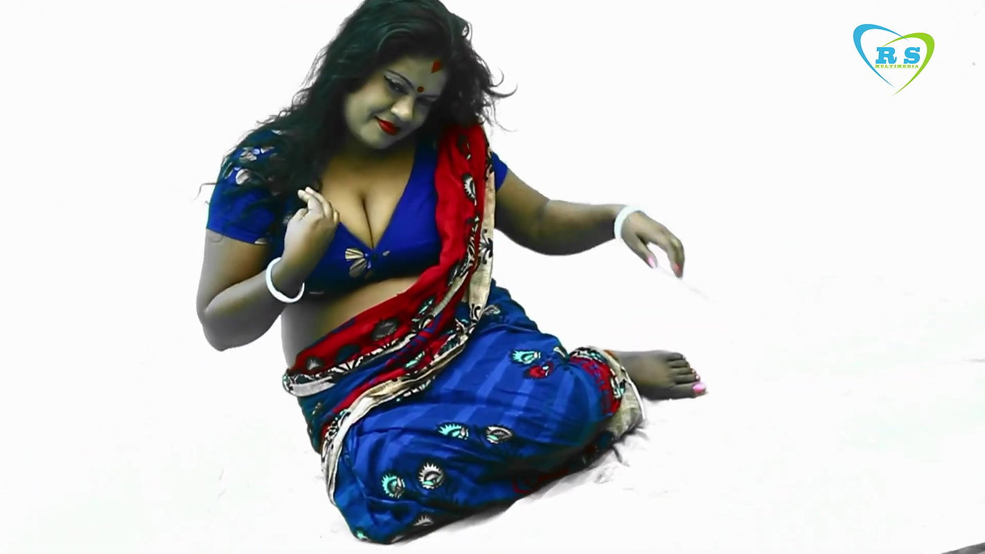 fashion show NAARI FeatBanna blue