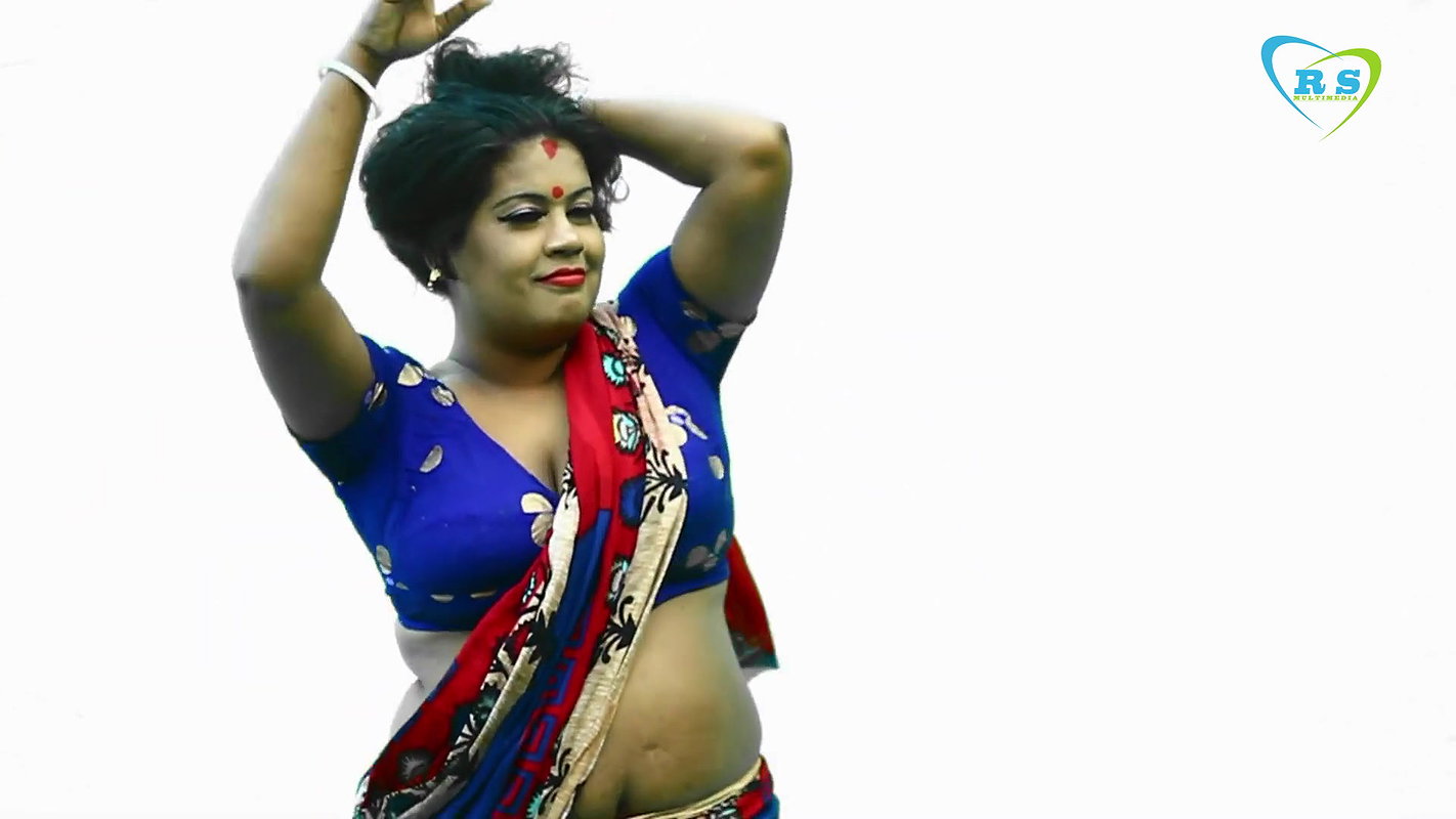 fashion show NAARI FeatBanna blue