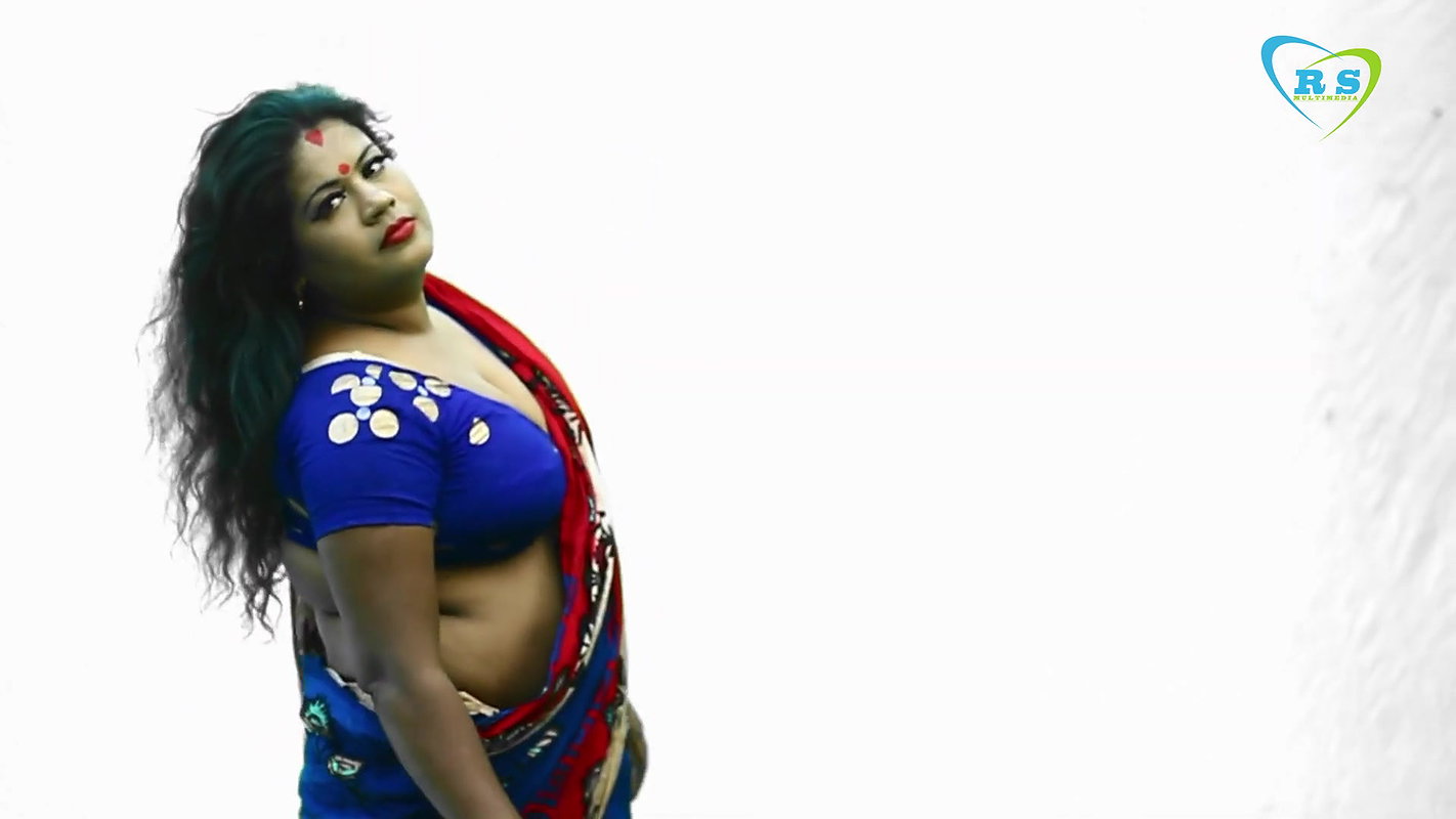 fashion show NAARI FeatBanna blue